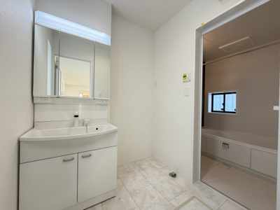 【独立洗面台】 | 八重瀬町安里（全3棟）A号棟 | ※同仕様写真です