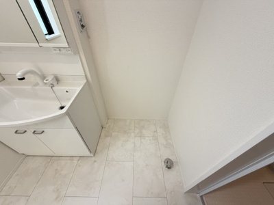 【ランドリースペース】 | 八重瀬町安里（全3棟）ラストA号棟 | A号棟　洗濯機置き場♪