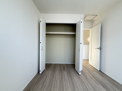 【収納】 | 八重瀬町安里（全3棟）A号棟 | ※同仕様写真です