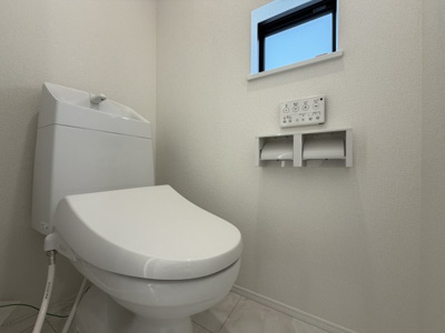 【トイレ】 | 八重瀬町安里（全3棟）ラストA号棟 | A号棟　温水洗浄便座♪