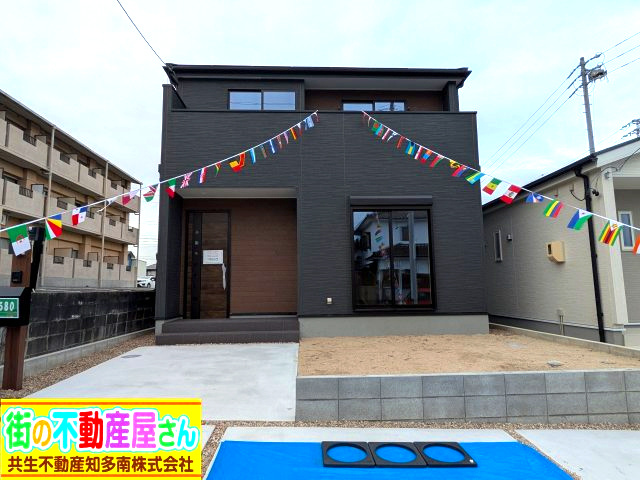 リーブルガーデン美浜町河和台5丁目第5　3号棟