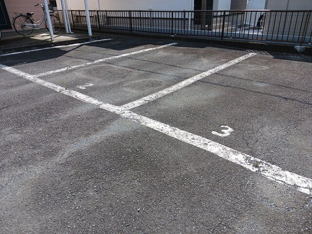 アネックス石井の駐車場|駐車スペースもあります
