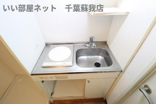 Lily浜野のキッチン|コンパクトなキッチンで掃除もラクラク