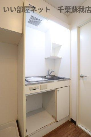 Lily浜野のキッチン|コンパクトなキッチンで掃除もラクラク