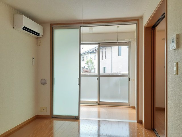 グラースＢの居間・リビング|使いやすい居間です