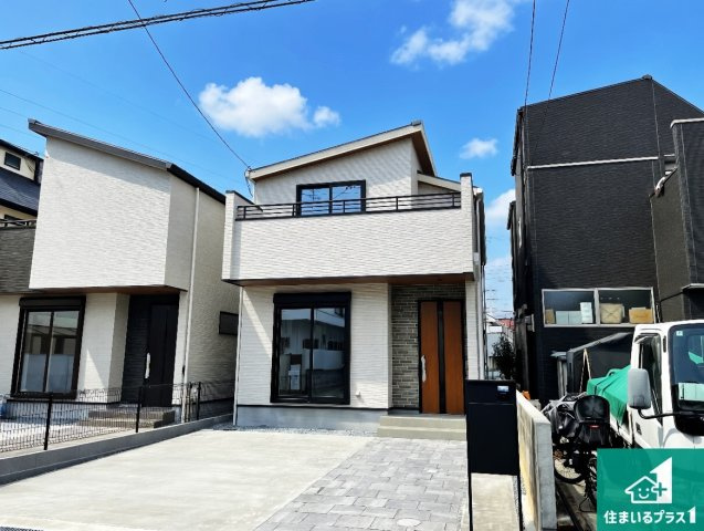 宝塚市高司　新築一戸建てのトイレ|シンプルなトイレは落ち着く空間！お手入れも簡単です！