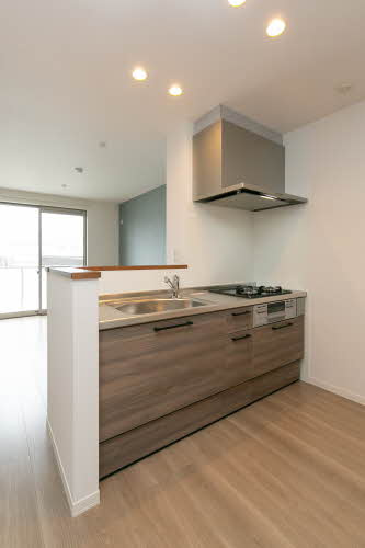 シャーメゾンシャルム磯上のキッチン|コンパクトなキッチンで掃除もラクラク