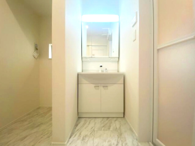 神戸市垂水区神陵台9丁目の独立洗面台