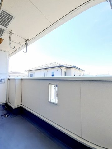 ドリームタウンＢのバルコニー|バルコニーからの眺めを楽しみながら食事をしませんか