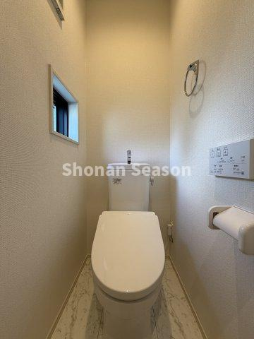 【トイレ】 | 各階にトイレがあり、朝の混み合う時間帯にも役立ちます！