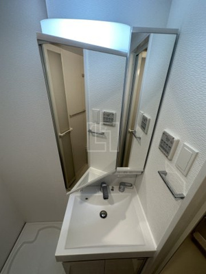 【独立洗面台】 | S-RESIDENCE難波大国町Deux | S-RESIDENCE難波大国町Deux　独立洗面台