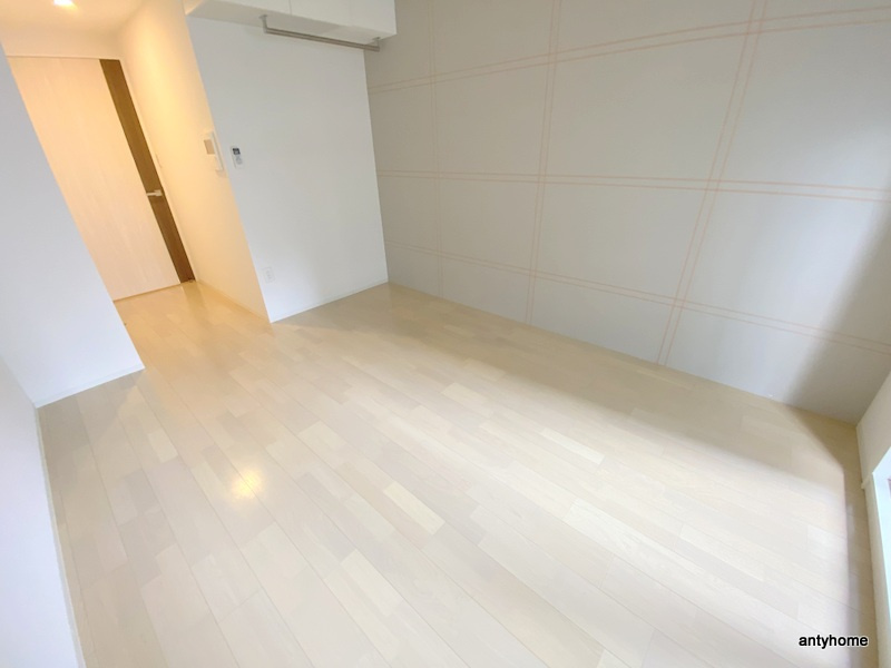 セレニテ心斎橋グランデ 仲介手数料無料の居間・リビング