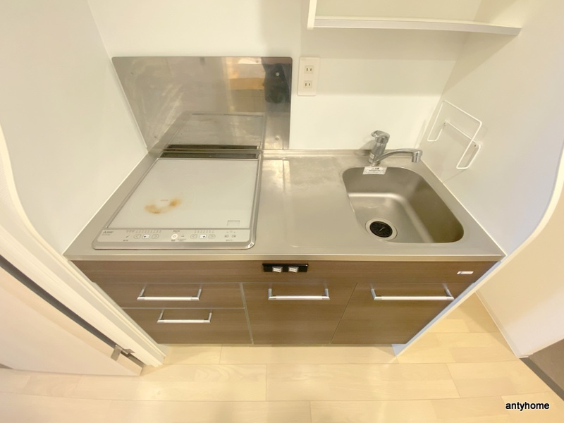 セレニテ心斎橋グランデ 仲介手数料無料のキッチン