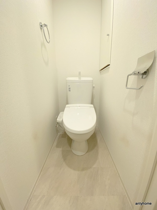 セレニテ心斎橋グランデ 仲介手数料無料のトイレ