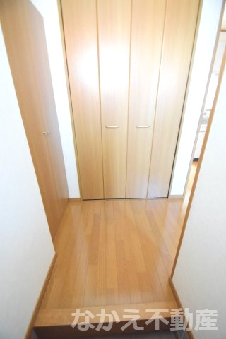 【玄関】 | 明るい玄関です