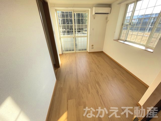 【寝室】 | 広くて明るい寝室