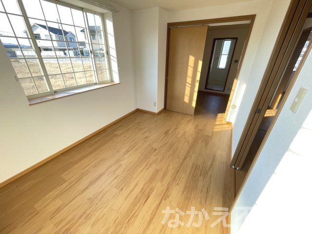 【寝室】 | 落ち着いた色調の寝室です