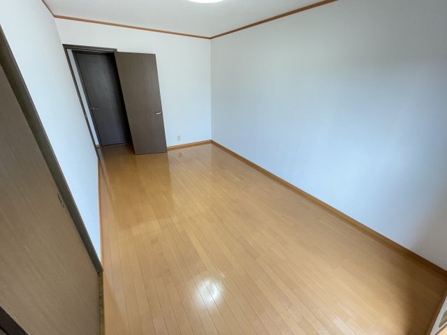 【寝室】 | 使い勝手のいい寝室です