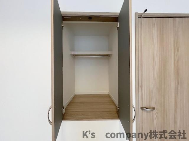 ◎茅ヶ崎市菱沼1丁目　中古戸建の収納|洋室６帖の収納スペース◇