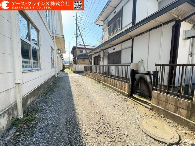 【前面道路含む現地写真】 | 野田市野田 | 最寄駅「愛宕」まで徒歩10分と毎日の通勤や通学にも便利な立地環境となります♪南東角地で陽当たりも良好な希少好立地となります！