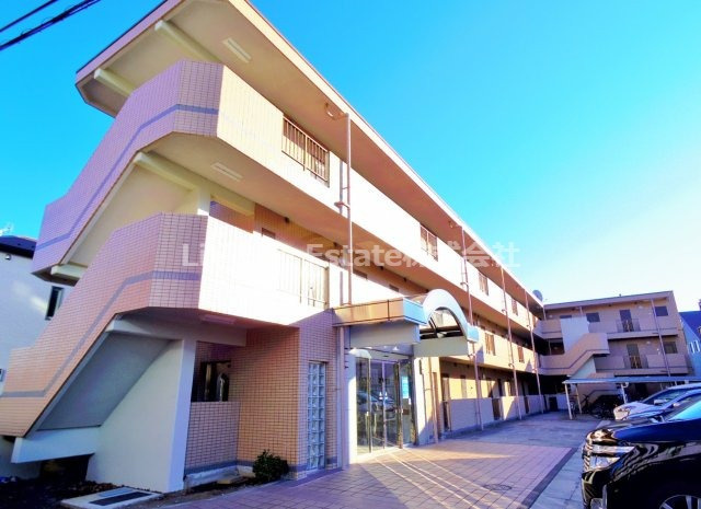 エクレール小平の外観