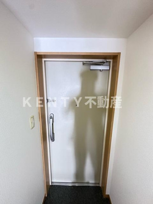 【玄関】 | レジオス池上 | 明るい玄関です