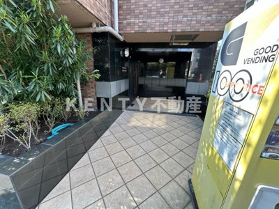 【エントランス】 | レジオス池上 | エントランスです