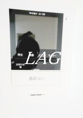 【セキュリティ】 | ベル・ウッド | モニター付きインターフォンです。