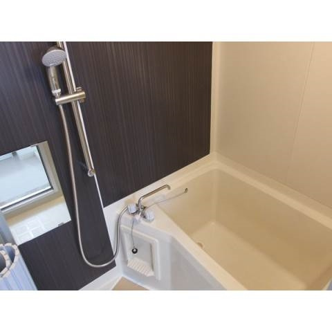 葵マンションの浴室