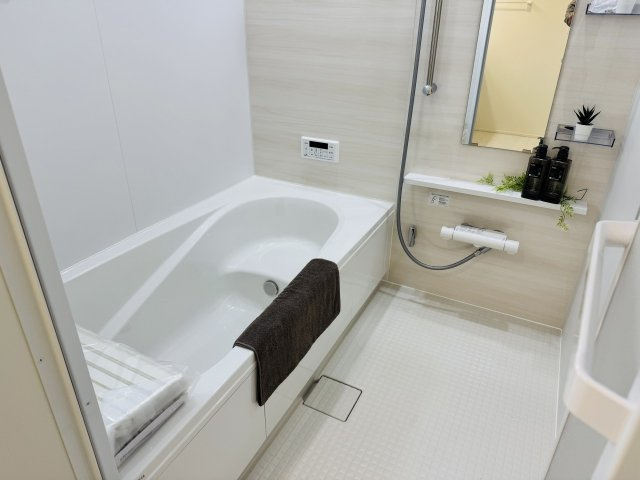 八王子市　川口町　新築一戸建て　２３ー３期の浴室|～のびのびくつろげるバスルーム　１日の締めくくりに癒やしのバスタイムを～