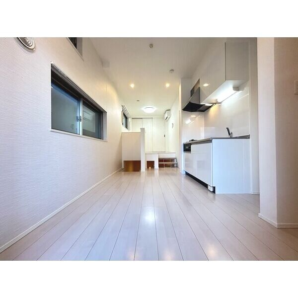 ハーモニーテラス八熊Ⅱ　名古屋市賃貸　仲介手数料無料の居間・リビング