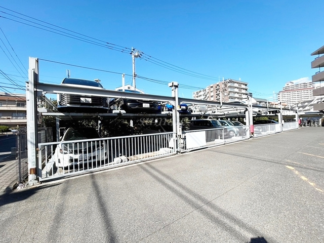 KENEDIX北赤羽の駐車場|駐車場です☆