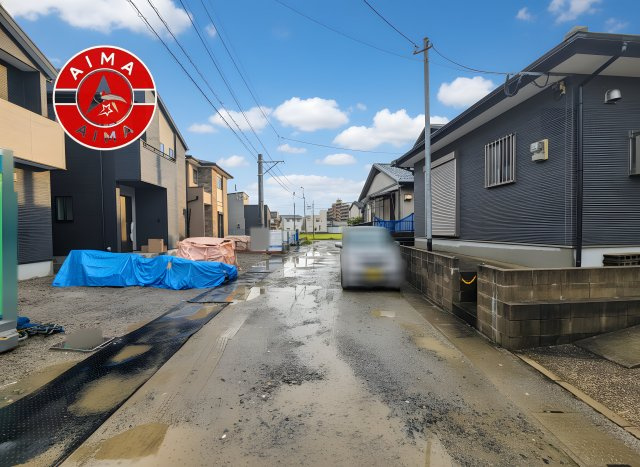 糸島市前原北2丁目第1-3棟（3号棟）の前面道路含む現地写真|デザイン性のある外観です。