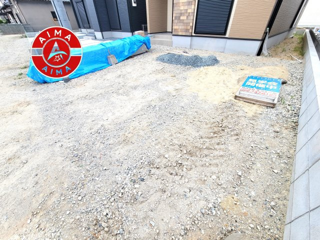 糸島市前原北2丁目第1-3棟（3号棟）の駐車場|広々した駐車場になります。3台並列駐車となります。