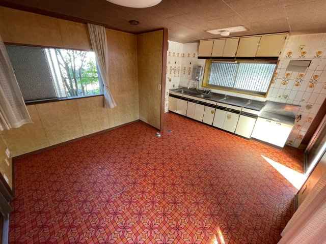 一宮町白山8中古戸建ての洋室