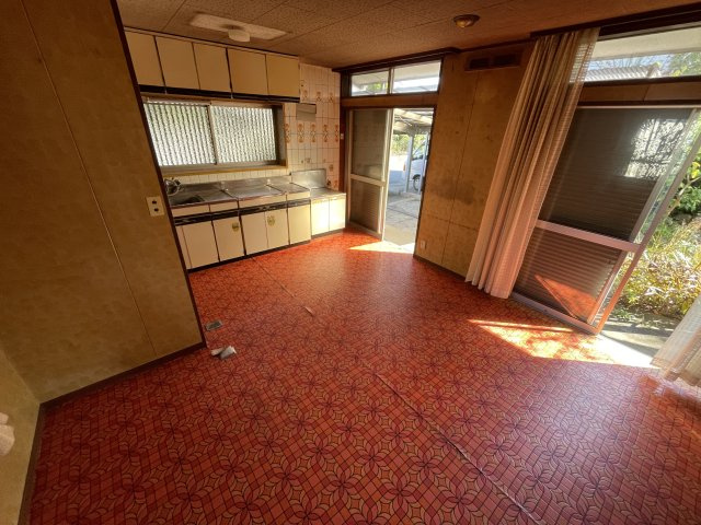 一宮町白山8中古戸建ての洋室