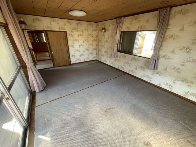一宮町白山8中古戸建ての洋室
