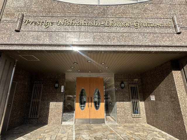 プレステージ西明石駅前グラットシェルのエントランス