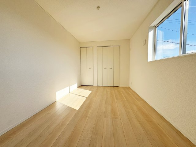 新築戸建・新築建売　須賀川市日向町【制振装置搭載】西袋一小・西袋中の洋室