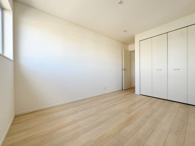 新築戸建・新築建売　須賀川市日向町【制振装置搭載】西袋一小・西袋中の洋室