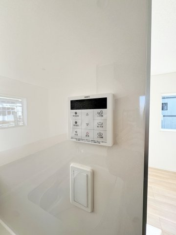 新築戸建・新築建売　須賀川市日向町【制振装置搭載】西袋一小・西袋中の発電・温水設備