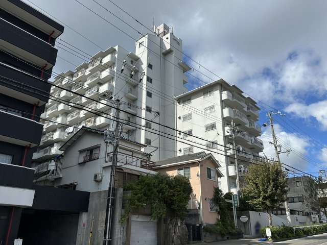 メゾンドール朝霧の外観