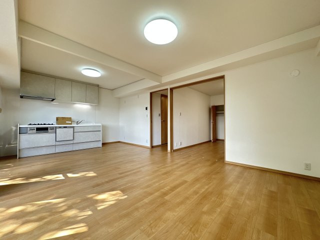 メゾンドール朝霧の居間・リビング