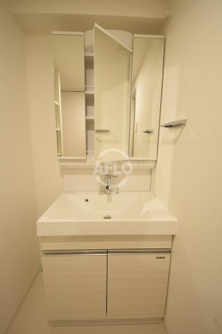 RISINGMaison本町橋の独立洗面台|RISING Maison 本町橋　独立洗面台