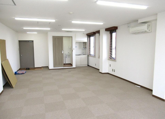 大津市今堅田２丁目の事務所の内装