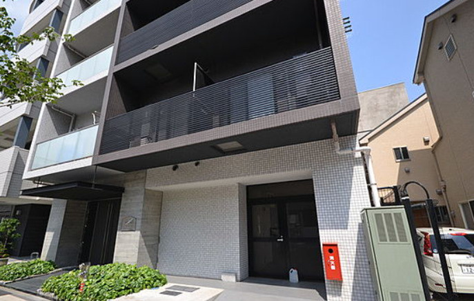 プレール・ドゥーク森下Ⅱのエントランス