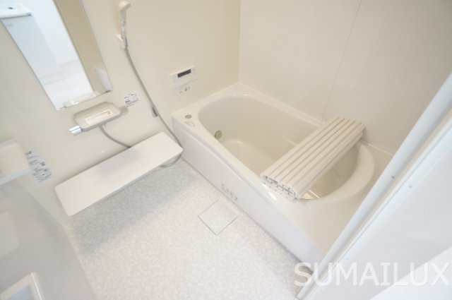 リュミエールB棟の浴室