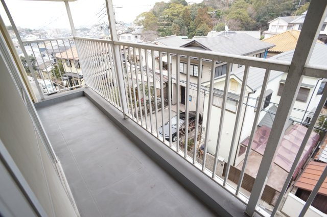 西宝仁川マンションのバルコニー