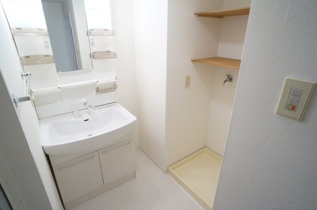 西宝仁川マンションの洗面所