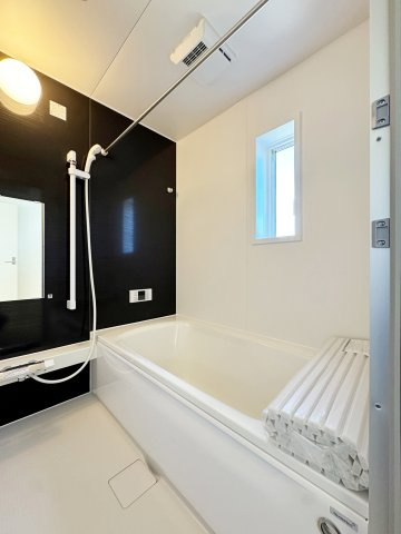 新築戸建・新築建売　須賀川市日向町【制振装置搭載】西袋一小・西袋中の浴室